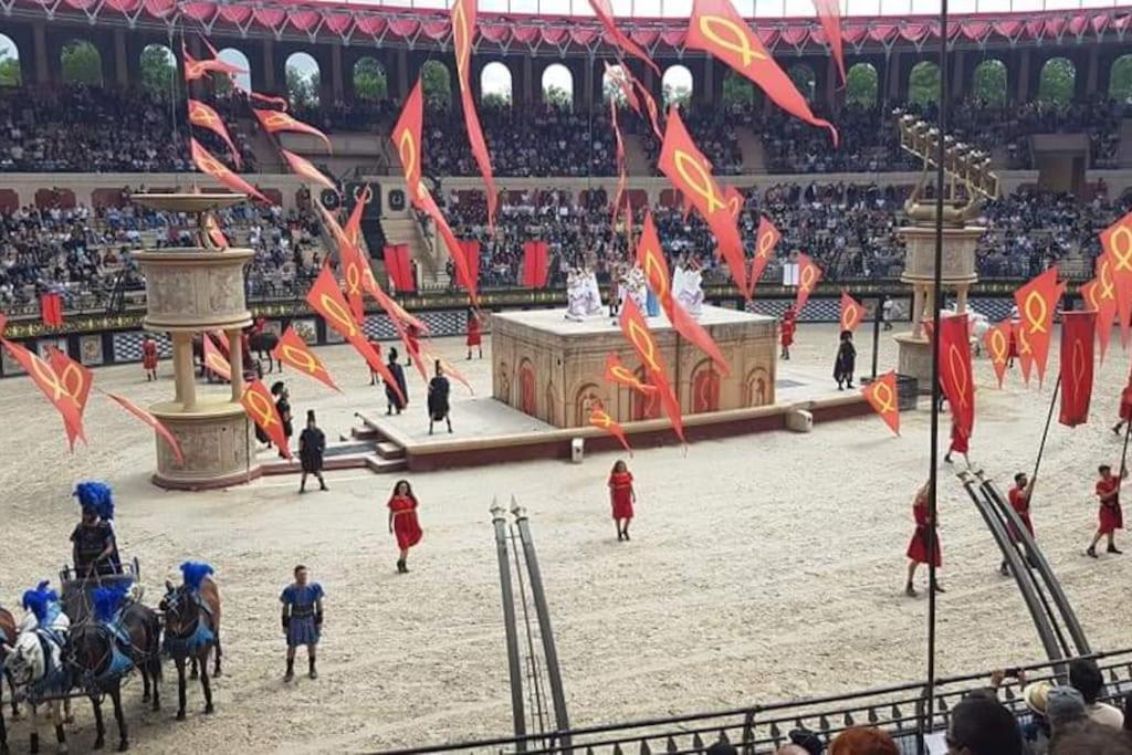 L'ange De Groupe Proche Du Puy Du Fou Sevremont